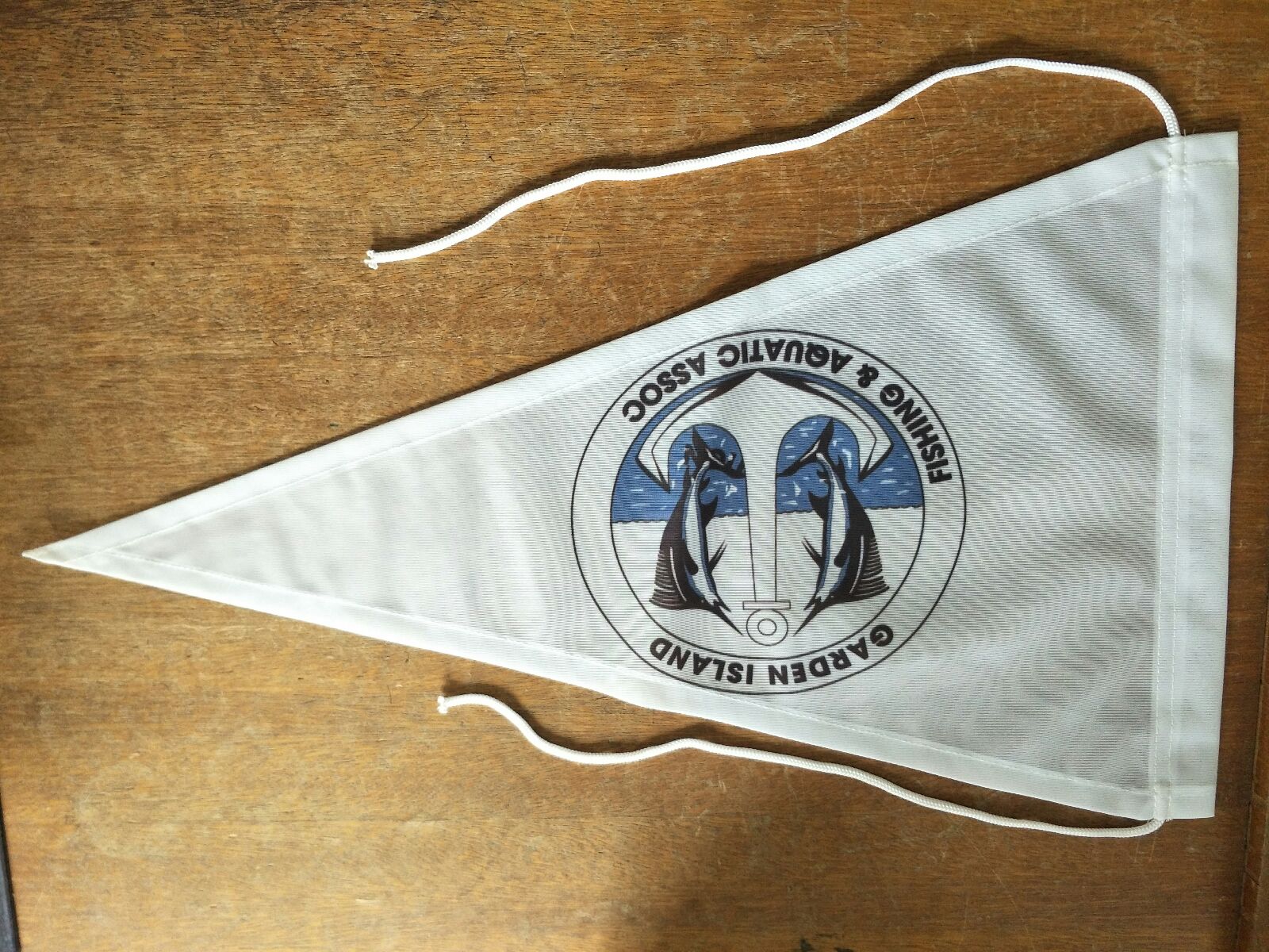 Tri Flag Garden Island